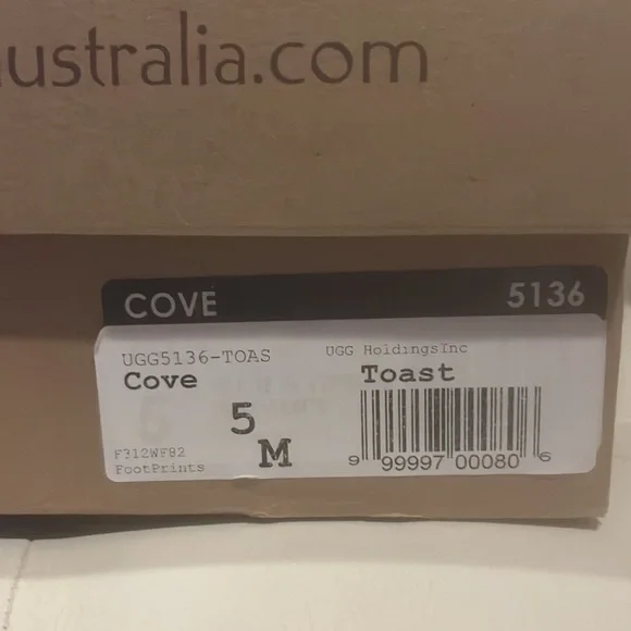 UGG Cove Ankle Boots - Picture 2 of 12
